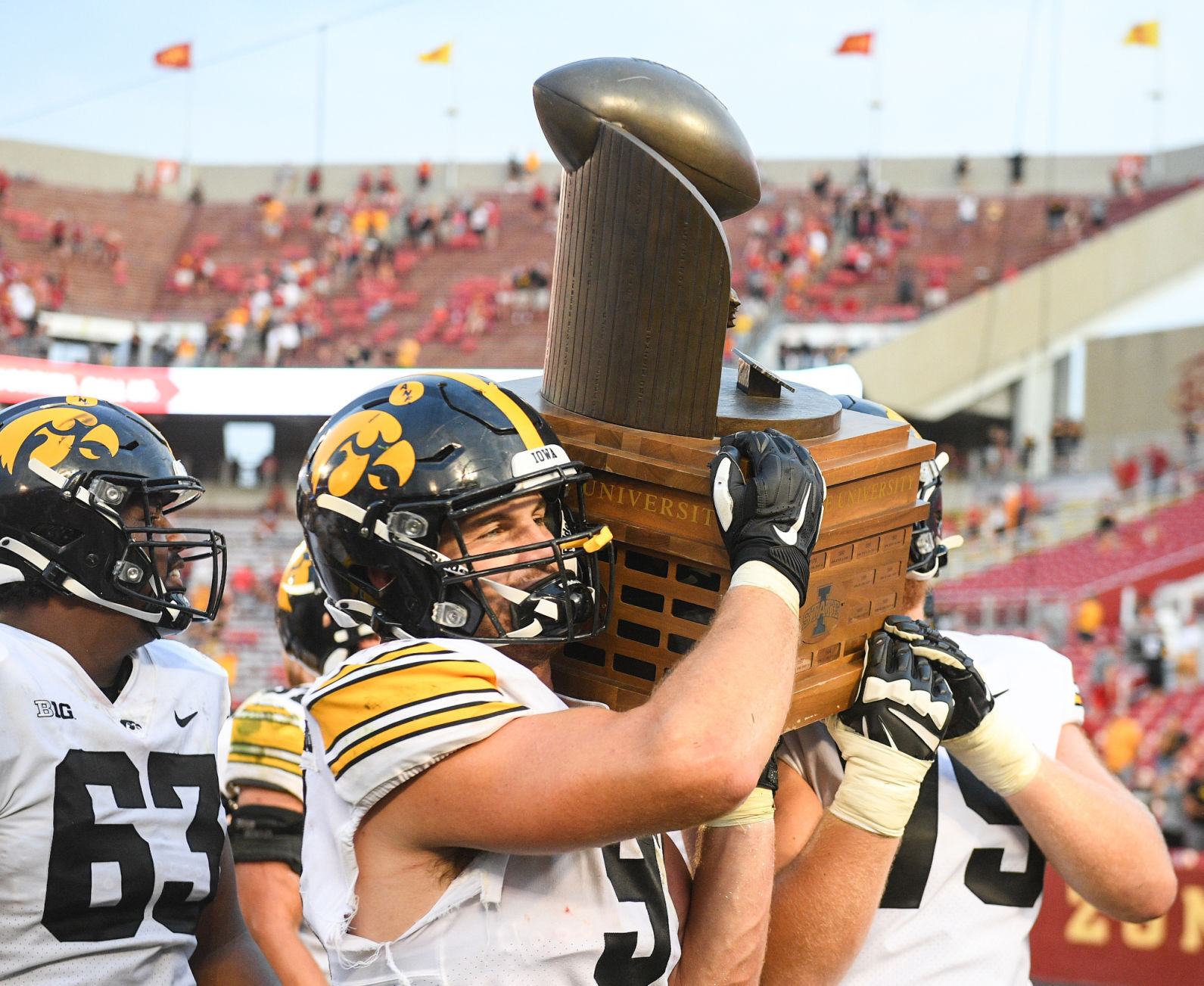 091121-qc-spt-iowa-isu-fball-073
